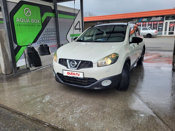 2013 Nissan Qashqai+2 I Рестайлинг, белый, 1120000 рублей - вид 2