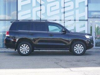 2015 Toyota Land Cruiser 200 Series Рестайлинг 2, чёрный, 5033000 рублей, вид 5