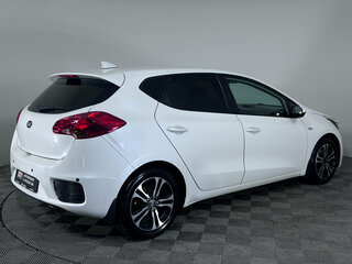 2017 Kia Ceed II Рестайлинг, белый, 1150000 рублей, вид 5