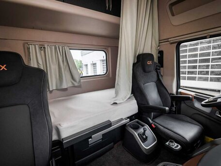 2024 Dongfeng DFH 4180, белый, 9000000 рублей, вид 2
