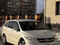 2011 Honda Stream II Рестайлинг, белый, 1250000 рублей - вид 1