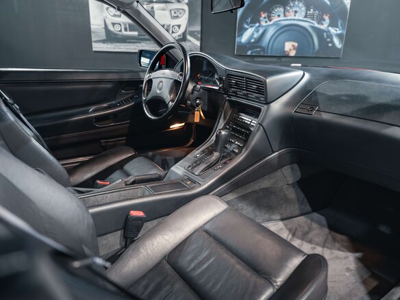 1990 BMW 8 серии 850i I (E31), красный, 10990000 рублей - вид 9