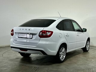 2024 Lada (ВАЗ) Granta I Рестайлинг, белый, 839000 рублей, вид 4
