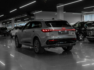 2026 Audi Q5 L III (GU), серый, 6550000 рублей, вид 4