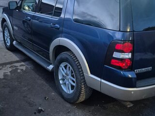 2005 Ford Explorer III, синий, 900000 рублей, вид 5