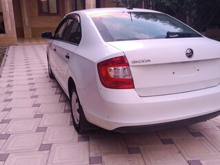 2017 Skoda Rapid I, белый, 360000 рублей, вид 5