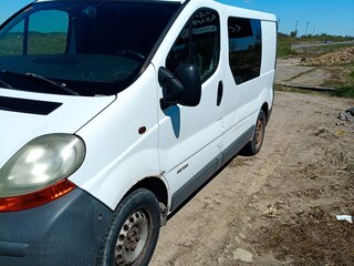 2002 Renault Trafic II, белый, 750000 рублей, вид 4