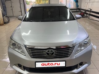 2014 Toyota Camry VII (XV50), серебристый, 1370000 рублей, вид 1