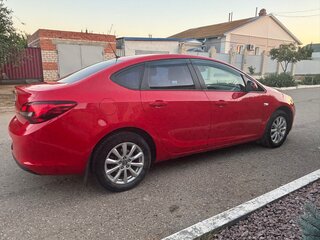 2012 Opel Astra J Рестайлинг, красный, 730000 рублей, вид 3