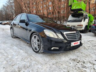 2010 Mercedes-Benz E-Класс 200 5G-Tronic IV (W212, S212, C207), чёрный, 1700000 рублей, вид 3