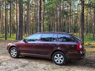 2012 Skoda Octavia II (A5) Рестайлинг, пурпурный, 850000 рублей, вид 3