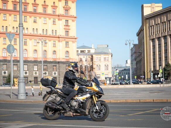 2016 BMW S 1000 XR, серый, 1000000 рублей - вид 10