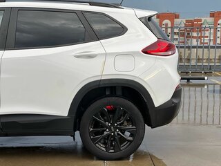 2022 Chevrolet Tracker IV, белый, 1890000 рублей, вид 4