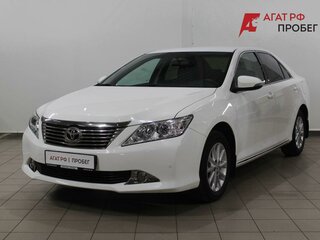 2014 Toyota Camry VII (XV50), белый, 2050000 рублей, вид 1