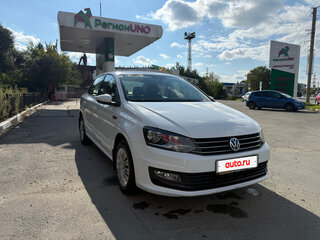 2016 Volkswagen Polo V Рестайлинг, белый, 1000000 рублей, вид 2