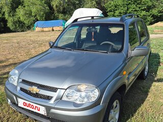 2010 Chevrolet Niva I Рестайлинг, серый, 590000 рублей, вид 1