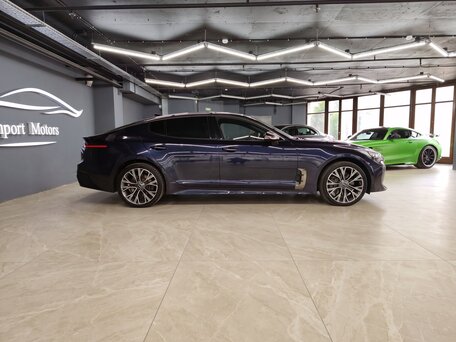 2019 Kia Stinger I, синий, 2299000 рублей, вид 4