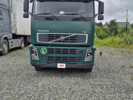 2008 Volvo FH, зелёный, 3500000 рублей, вид 1