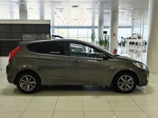 2011 Hyundai Solaris I, серый, 469000 рублей, вид 5