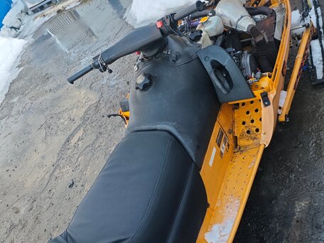 1995 BRP Ski-Doo MXZ Sport 600, жёлтый, 300000 рублей, вид 3