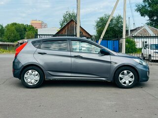 2012 Hyundai Solaris I, серый, 659000 рублей, вид 5