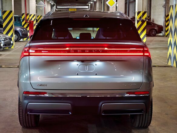 2026 Geely Galaxy M7, серый - вид 7