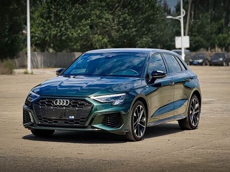 2022 Audi A3 Sportback 35 TFSI IV (8Y), зелёный, 2100000 рублей, вид 2
