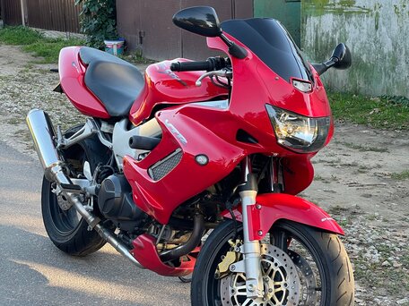 1999 Honda VTR 1000, красный, 395000 рублей, вид 1