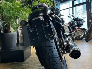 2025 Harley-Davidson Street Bob, чёрный, 2290000 рублей, вид 4
