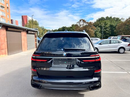 2025 BMW X7 40d I (G07) Рестайлинг, чёрный, 13899000 рублей, вид 5