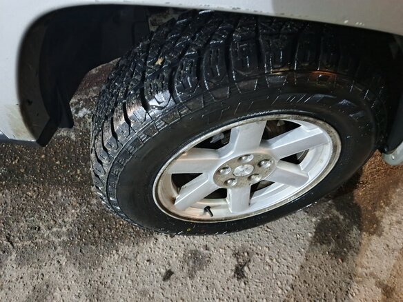 2007 Jeep Cherokee III (KJ) Рестайлинг, серебристый, 600000 рублей - вид 8