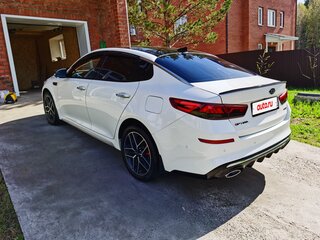 2018 Kia Optima IV, белый, 2350000 рублей, вид 3