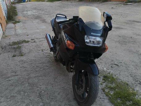 1994 Kawasaki ZZR 400, чёрный, 215000 рублей, вид 3