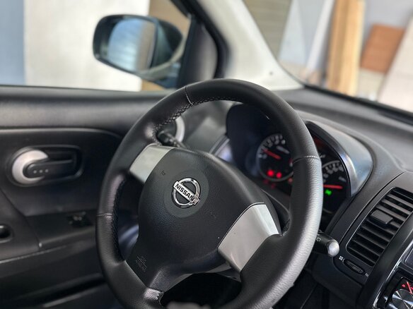 2013 Nissan Note I Рестайлинг, чёрный, 740000 рублей - вид 12