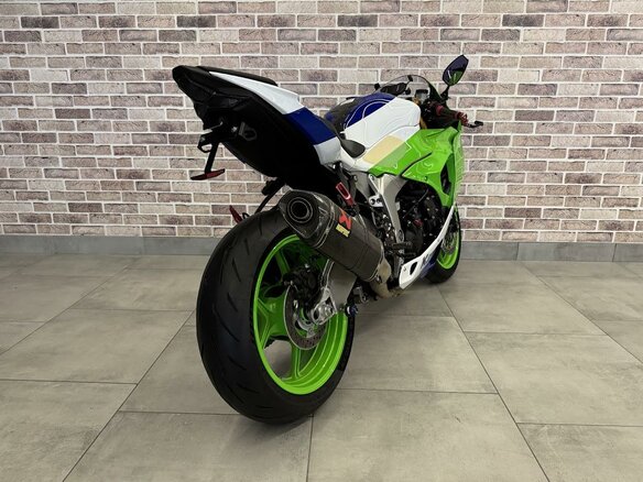 2024 Kawasaki ZX-6 Ninja, белый, 1295000 рублей - вид 5