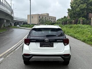 2022 Toyota Yaris L X XP150 Рестайлинг, белый, 1091327 рублей, вид 5