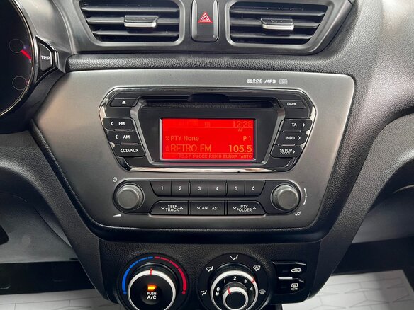 2013 Kia Rio 5-speed III, голубой, 745000 рублей - вид 17