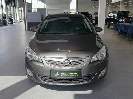 2011 Opel Astra J, серый, 630000 рублей, вид 2