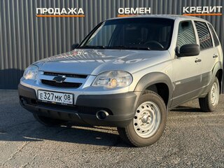 2018 Chevrolet Niva I Рестайлинг, серебристый, 750000 рублей, вид 5