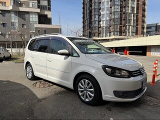 2011 Volkswagen Touran I Рестайлинг 2, белый, 1250000 рублей, вид 5
