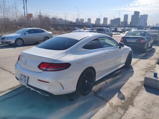 2016 Mercedes-Benz C-Класс 180 IV (W205), белый, 2000000 рублей, вид 3