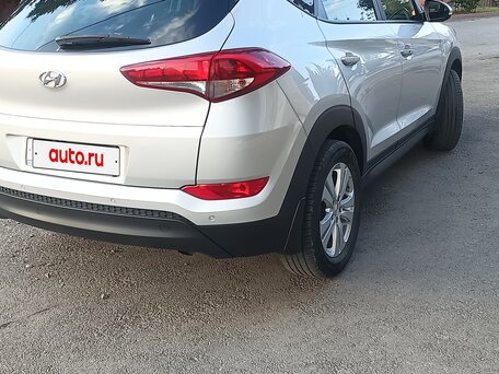 2016 Hyundai Tucson III, серебристый, 2300000 рублей, вид 4