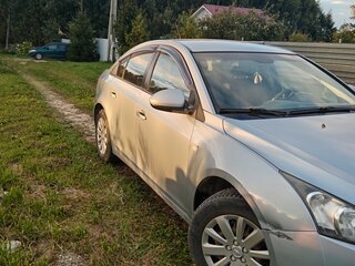 2012 Chevrolet Cruze I, серый, 530000 рублей, вид 3