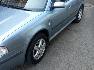 2002 Skoda Octavia I (A4) Рестайлинг, серый, 550000 рублей, вид 3