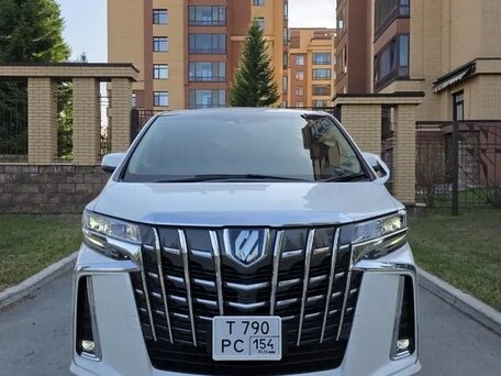 2019 Toyota Alphard III Рестайлинг, белый, 4380000 рублей, вид 2