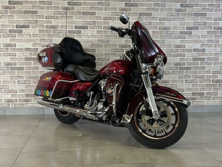 2017 Harley-Davidson Ultra Limited, красный, 1539000 рублей, вид 4