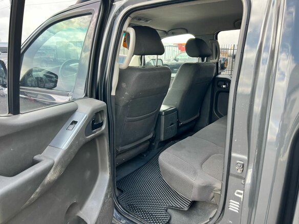 2008 Nissan Navara (Frontier) III (D40), серый, 999000 рублей - вид 18