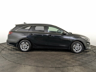 2019 Kia Ceed III, чёрный, 1555000 рублей, вид 4