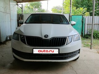 2017 Skoda Octavia III (A7) Рестайлинг, белый, 1200000 рублей, вид 1
