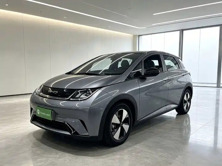 Открыть фотографии: BYD Dolphin I